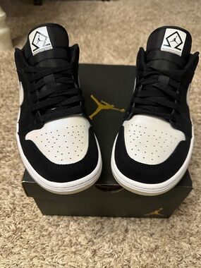 Nike Air Jordan 1 Low SE “Diamond” Men’s Black and White Low-Top Sneakers